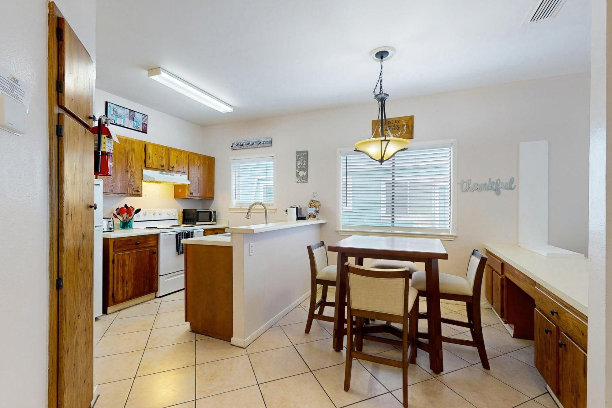 Leeward Isle 104 * Corpus Christi